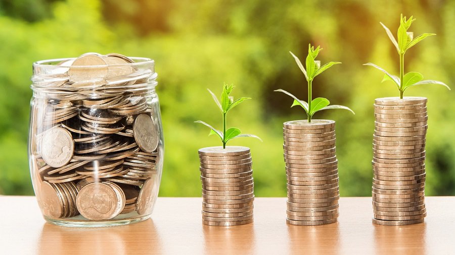 Парламентский комитет одобрил увеличение ННД до 625 евро - Литва и страны Балтии