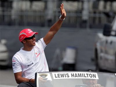 Пилот «Формулы-1» заплатил полмиллиона долларов за номер для своего джипа - Культурные и спортивные мероприятия