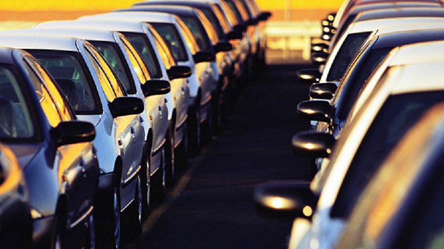 "Swedbank": на автомобили жители Литвы выделяют больше средств - Литва и страны Балтии