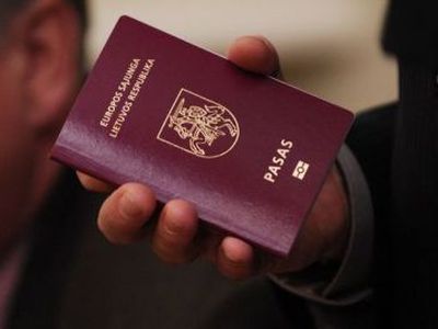 Keičiant vardą bei pavardę – mažiau biurokratijos brūzgynų - Lietuva ir Baltijos šalys