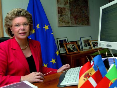 Европарламентарии вступились за русский язык - Литва и страны Балтии