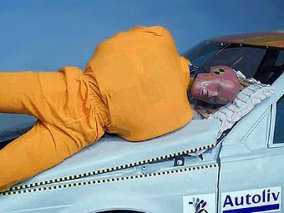 Велосипедисты призывают устанавливать подушки безопасности снаружи машин - Хобби, отдых и развлечения