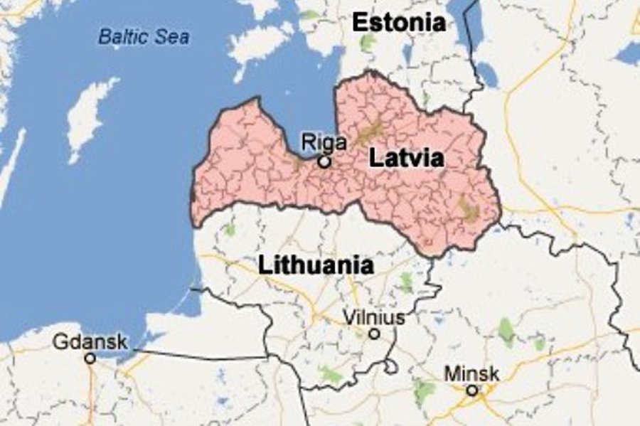 Фермер перекрыл дорогу из Литвы в Латвию - Литва и страны Балтии