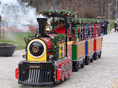 Путешествие на сказочном паровозике в ожидании Рождества (видео) - В Висагинасе
