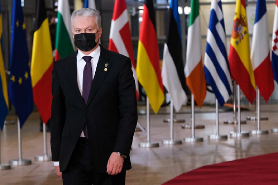 По словам президента, эффект от санкций уже ощущается - В Мире