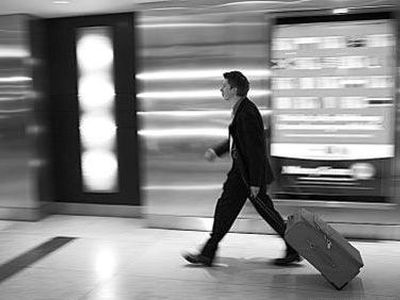 Студенты в Литве против того, чтобы их «держали за колючей проволокой»
 - Литва и страны Балтии