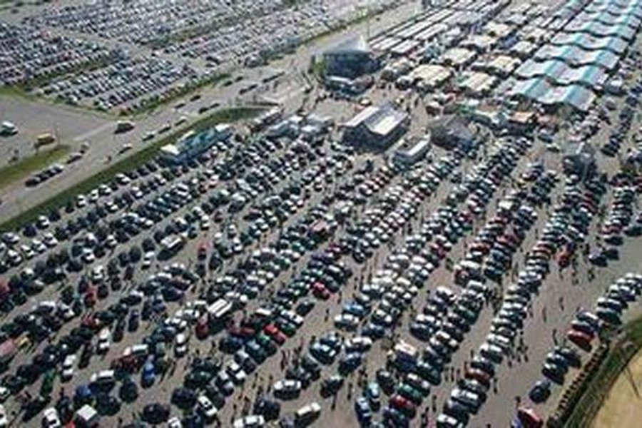 Осадное положение на авторынках и на таможнях
 

 - Хобби, отдых и развлечения