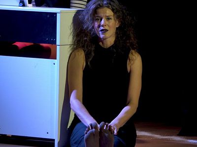 Стартовал юбилейный  фестиваль моноспектаклей „Atspindys“ (видео) - Культурные и спортивные мероприятия