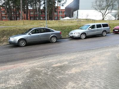 Вы спрашивали: «Почему не убирают песок с тротуаров?» - В Висагинасе