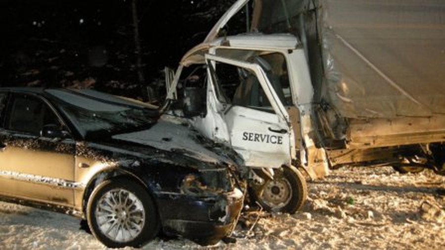 В Тельшяйском районе совершил аварию пьяный полицейский - Происшествия и криминал