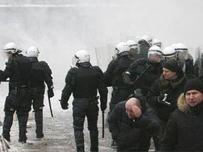Водометы против недовольных  - Литва и страны Балтии