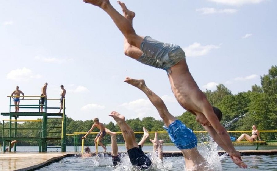 Безопасное лето: как вести себя у водоемов и на воде - В Висагинасе