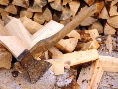 Вильнюсцы закупают дрова для отопления домов и квартир                                 - Энергетика