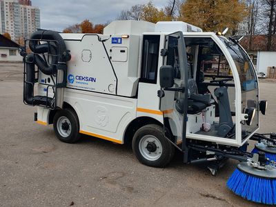 Современная уборочная техника поможет решить проблему нехватки дворников (видео) - В Висагинасе