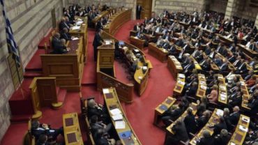 Парламент Греции одобрил кризисный бюджет на 2013 год
