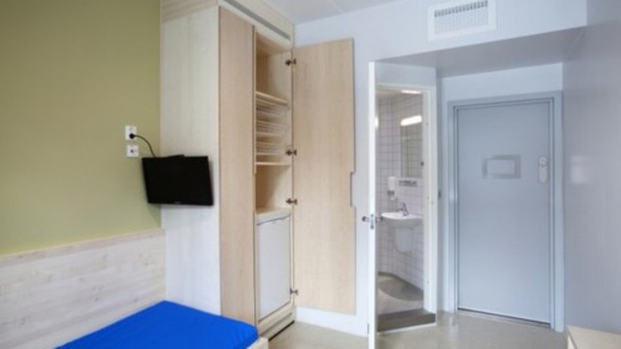 Рассказ осужденного латвийца о тюрьме в Норвегии: вид на озеро, курсы английского, суточные и персональный тренер

 - Хобби, отдых и развлечения