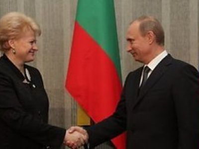 Россияне считают своими главными врагами Литву и США

 - В Мире