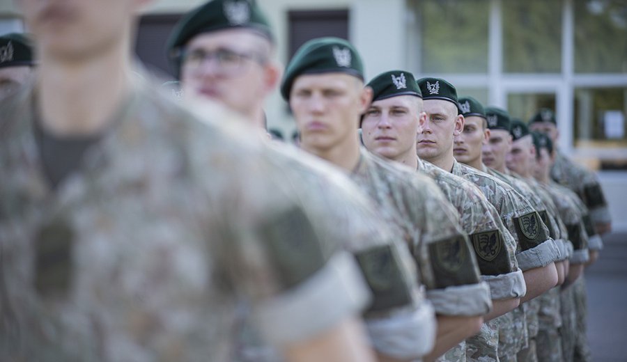 5 января будет составлен список призывников - Литва и страны Балтии