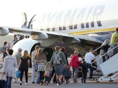 Жители Латвии все чаще летят в отпуск через Каунас - Литва и страны Балтии