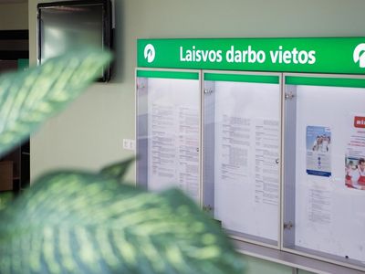 В Литве зарегистрировано меньше свободных рабочих мест - Литва и страны Балтии