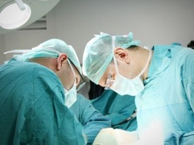 Шведские хирурги по ошибке удалили пациентке часть бедренной кости - Наука и здоровье