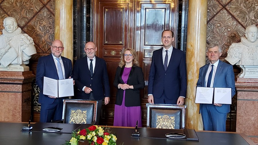 Гамбургский и Клайпедский морские порты намерены более тесно сотрудничать, развивать новые логистические маршруты - В Мире