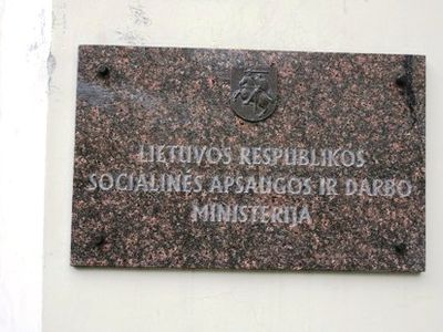 Переворот в сфере социальной защиты                                 - Литва и страны Балтии