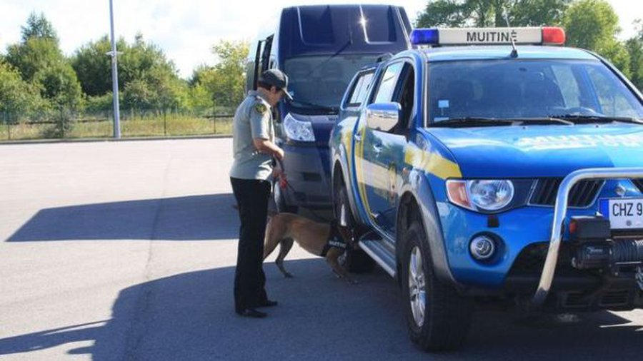 Польская газета Rzeczpospolita: Евросоюз поощряет контрабанду из Белоруссии в Литву - В Мире