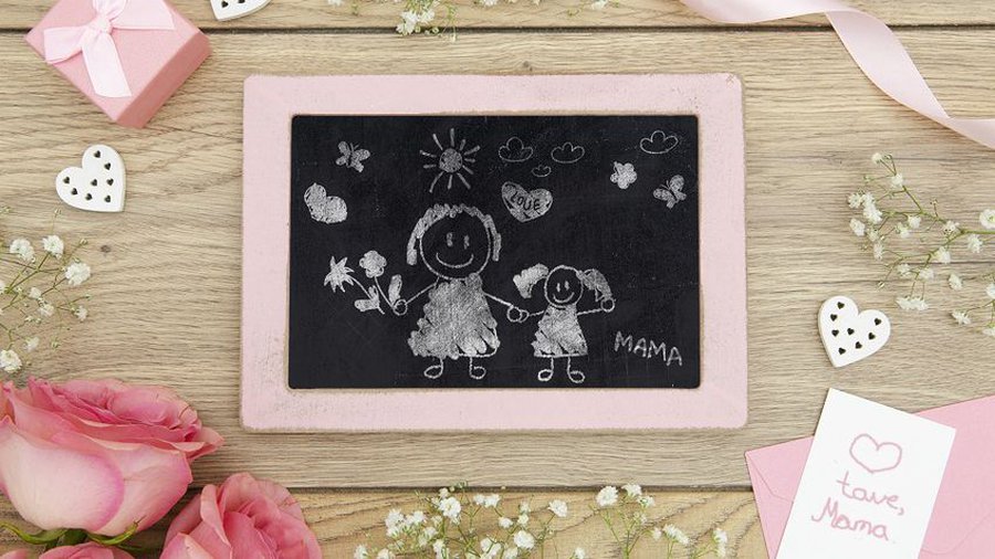 Дорогие мамы! Поздравляем вас с праздником - Днем матери! - В Висагинасе