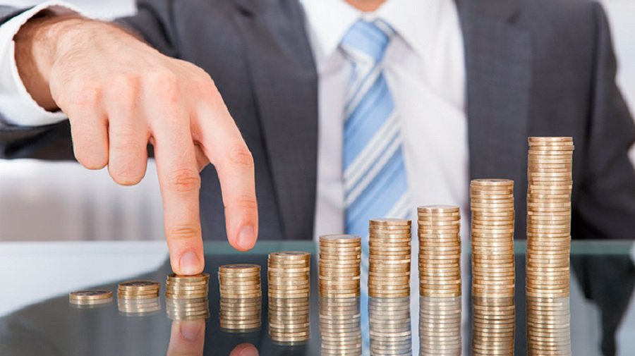 Зарплаты будут расти значительно быстрее цен - Литва и страны Балтии