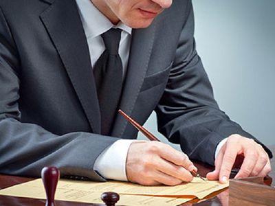 Со следующего года увеличатся самые низкие зарплаты - Литва и страны Балтии