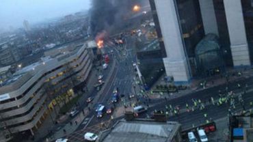 В центре Лондона вертолет врезался в строительный кран
