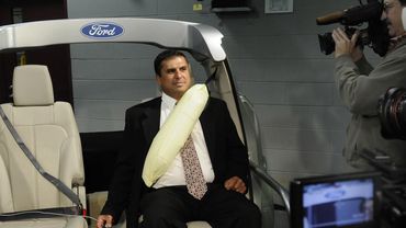 Надувные ремни безопасности начинает устанавливать Ford