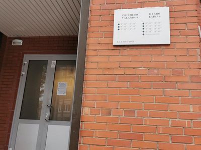 В загсе продолжается столпотворение. Но власть словно не видит этой проблемы - В Висагинасе