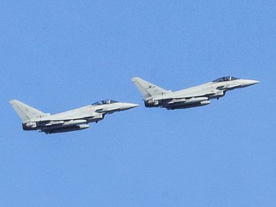 Литовская армия: в Шяуляе приземлились 14 самолетов союзников, начались крупнейшие учения по развертыванию ВВС - В Мире