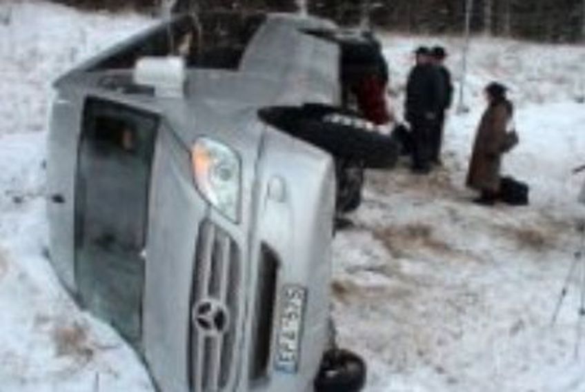  Ukmergės rajone avarijoje 1 žmogus žuvo, 14 sužalota 
