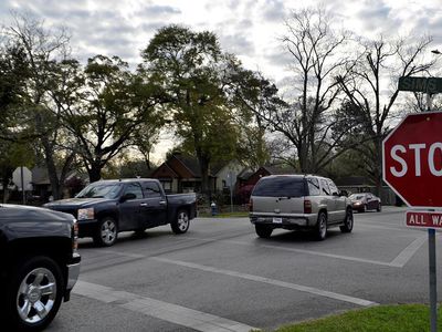 Ждут перемены: планируется ужесточить порядок техосмотра, на улицах хотят проверять автомобили - Литва и страны Балтии