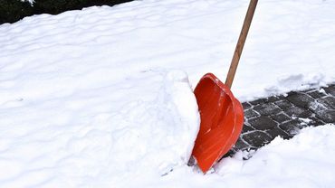 Ведутся работы по уборке снега