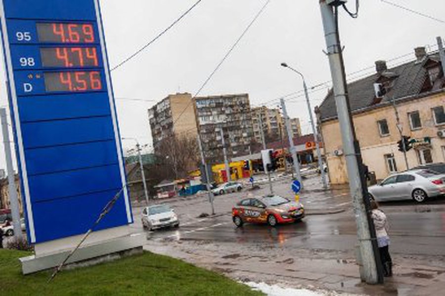 Per tris dienas dyzelino kainos augo iki 10 centų - Lietuva ir Baltijos šalys