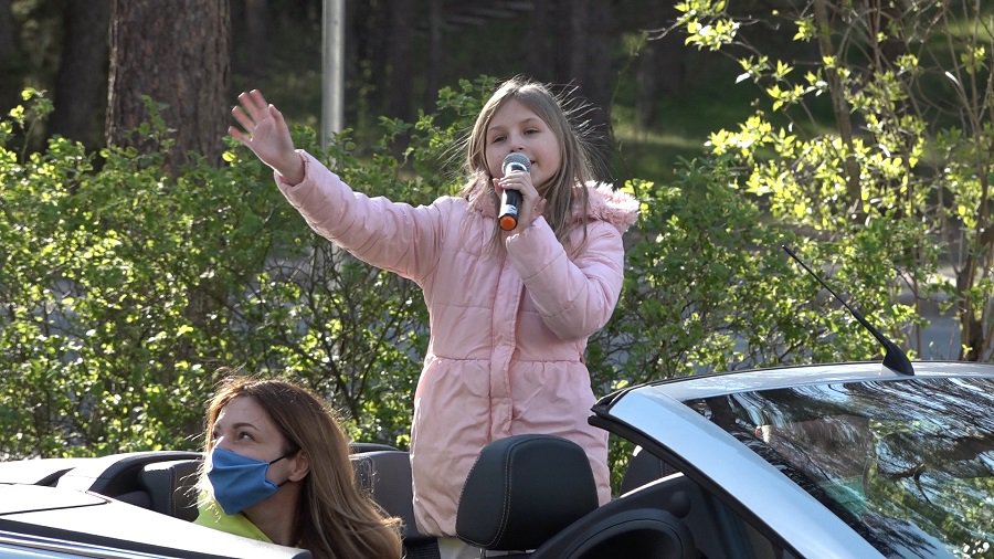 На прошлой неделе по городу колесил музыкальный кабриолет (видео) - В Висагинасе