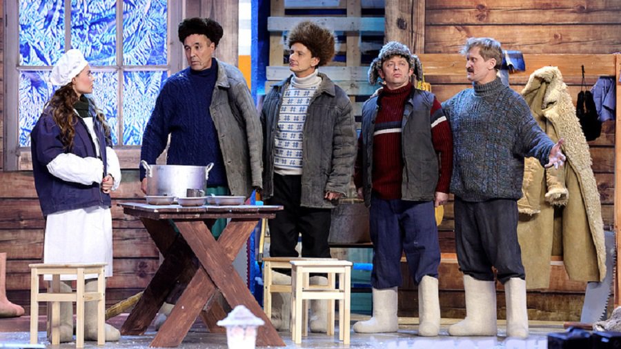 Актеры шоу "Уральские пельмени" подали иск о взыскании с экс-директора 28 млн рублей - В Мире