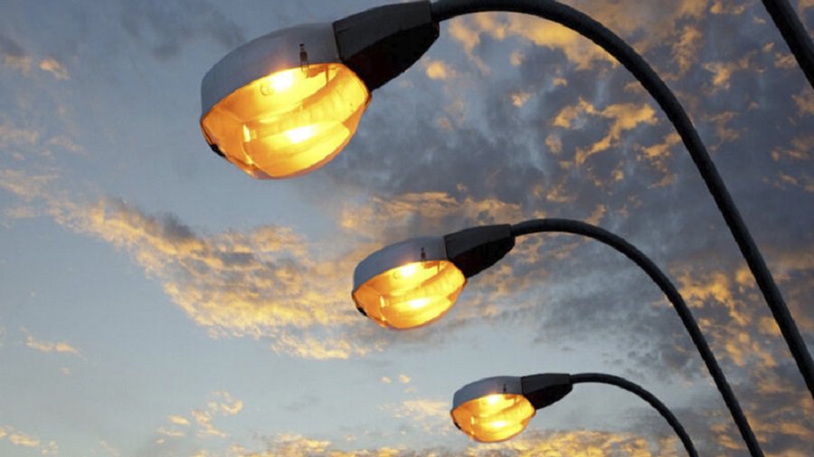 Проводится ремонт сетей уличного освещения - В Висагинасе