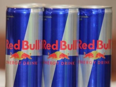 Планируют запретить продажу энергетиков несовершеннолетним лицам - Наука и здоровье