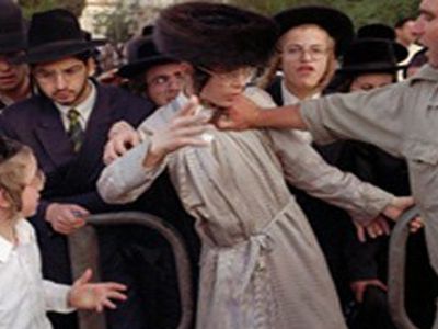 Акции протеста ортодоксов по всему Израилю: деньги получать хотим, а служить в армии - нет - В Мире