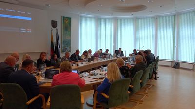 На заседании Совет предлагалось уравнять плату за вывоз мусора для всех домов (видео)