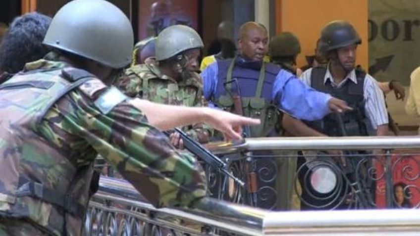 Спецназ освободил всех заложников в торговом центре в Найроби