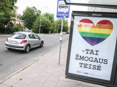 Шествие геев по проспекту Гедиминаса состоится, А.Зуокас обмолвился о предложении предпринимателям требовать возмещения ущерба - Литва и страны Балтии