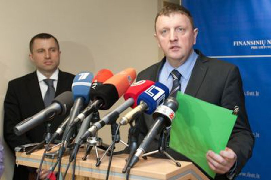 Teismas priėmė nagrinėti FNTT vadovų skundus - Lietuva ir Baltijos šalys