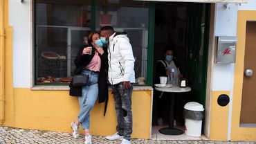 Portugalijoje sparčiai plinta „britiškos“ atmainos koronavirusas