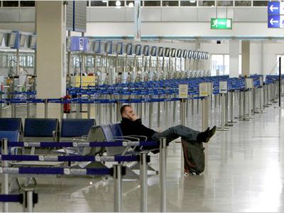 Жизнь в Греции парализована на сутки                                 - В Мире